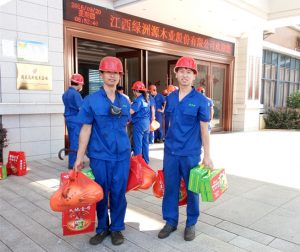 月是中秋明，情满绿洲源